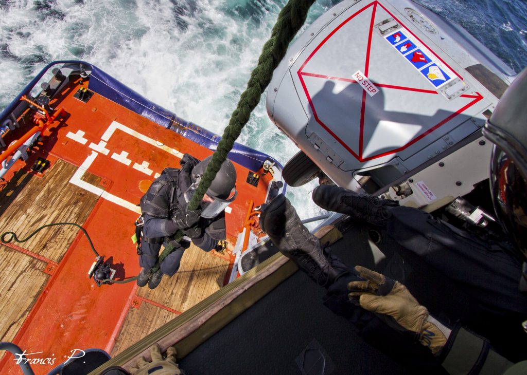 Exercice de contre-terrorisme maritime du GIGN